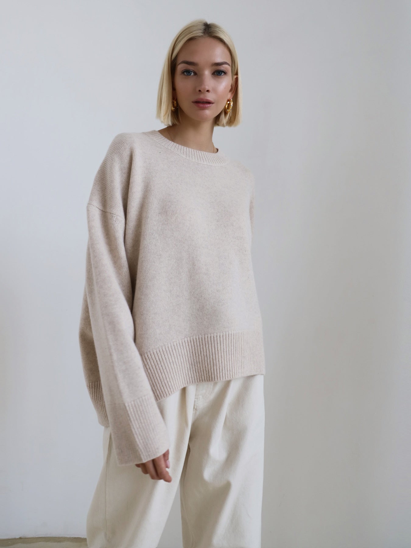 pull col rond incontournable